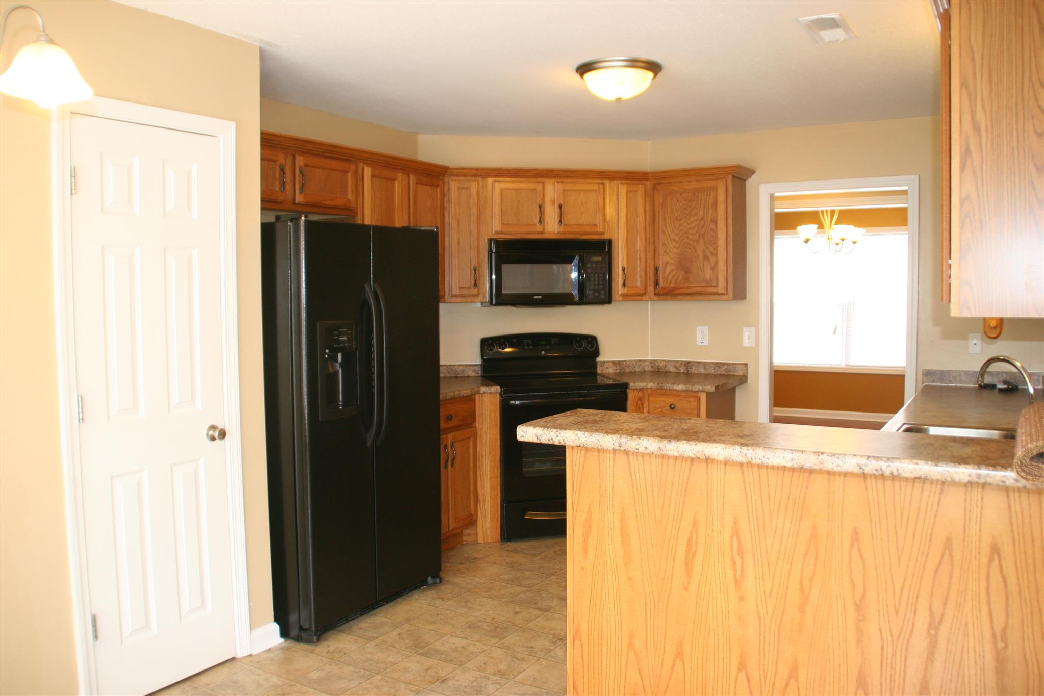 1351 West Rhett Butler Road Clarksville, TN 37042 - Photo 8 of 30 Gallery Image 8