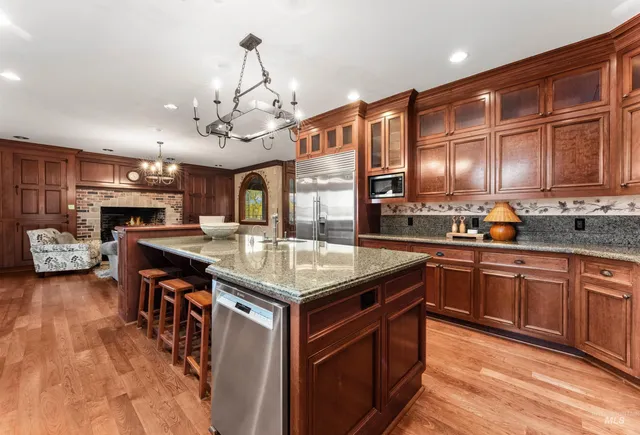 $3,750,000 | 6673 North Fox Run Avenue, Meridian, ID 83646