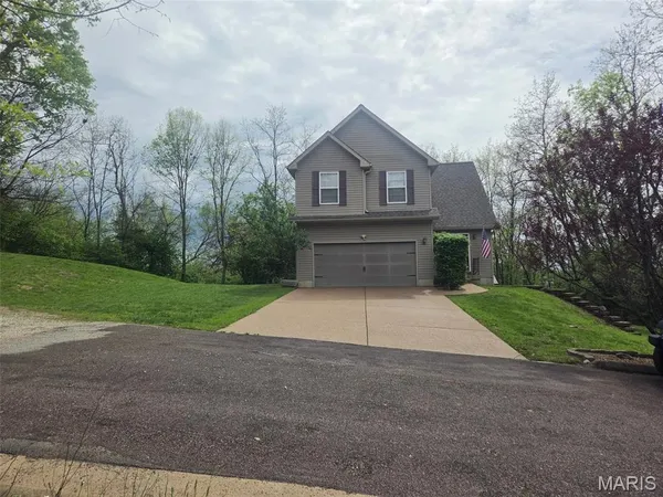 $345,000 | 316 West Walnut Street, Pacific, MO 63069