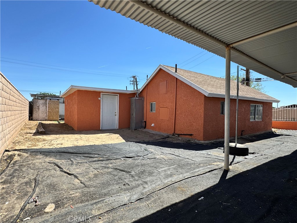 36528 Irwin Road Barstow, CA 92311 - Photo 20 of 35 a house view with a backyard space