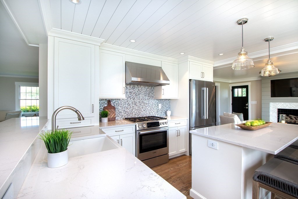 87 Gilson Road Scituate, MA 02066 - Photo 20 of 42 Gallery Image 20