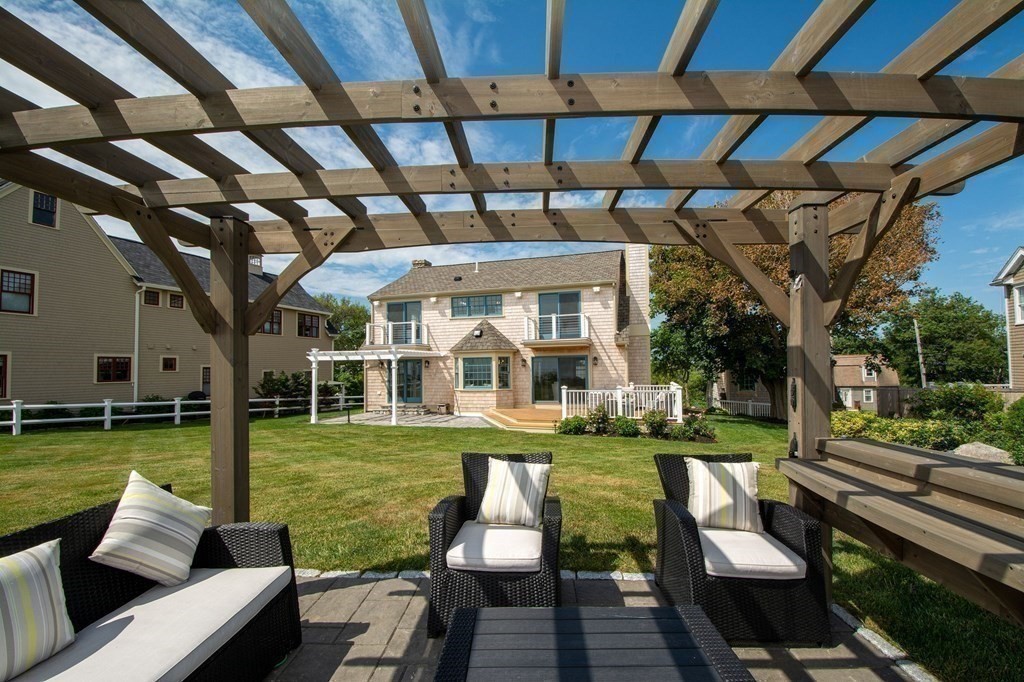 87 Gilson Road Scituate, MA 02066 - Photo 6 of 42 Gallery Image 6