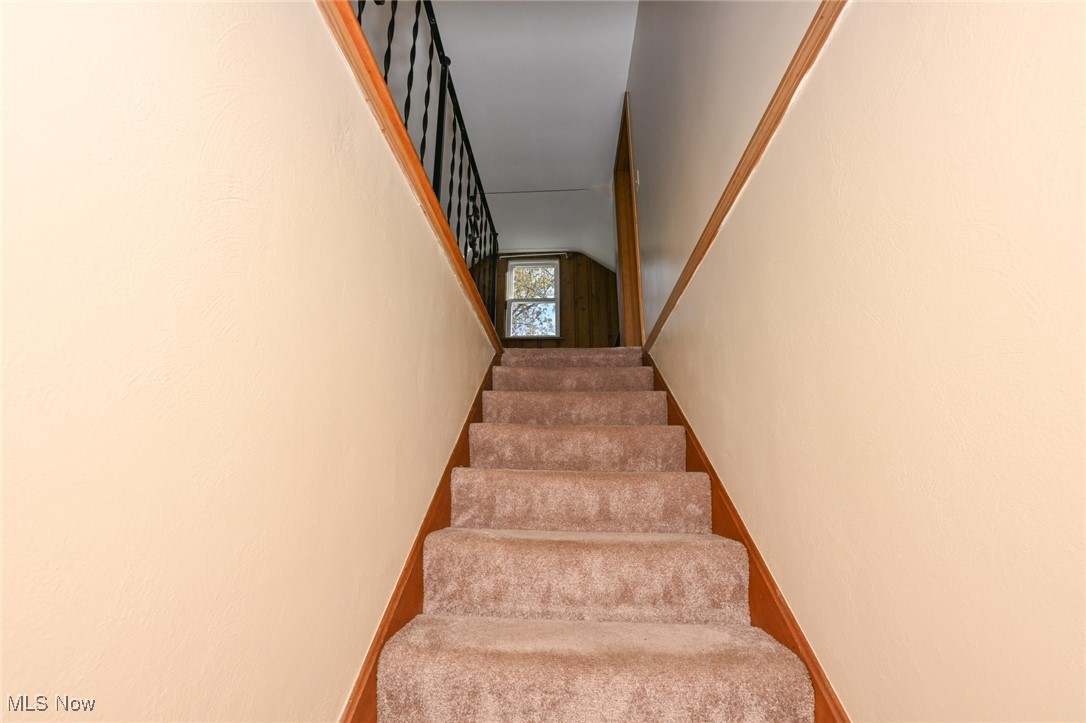 2614 19th Street Northwest Canton, OH 44708 - Photo 22 of 37 Staircase