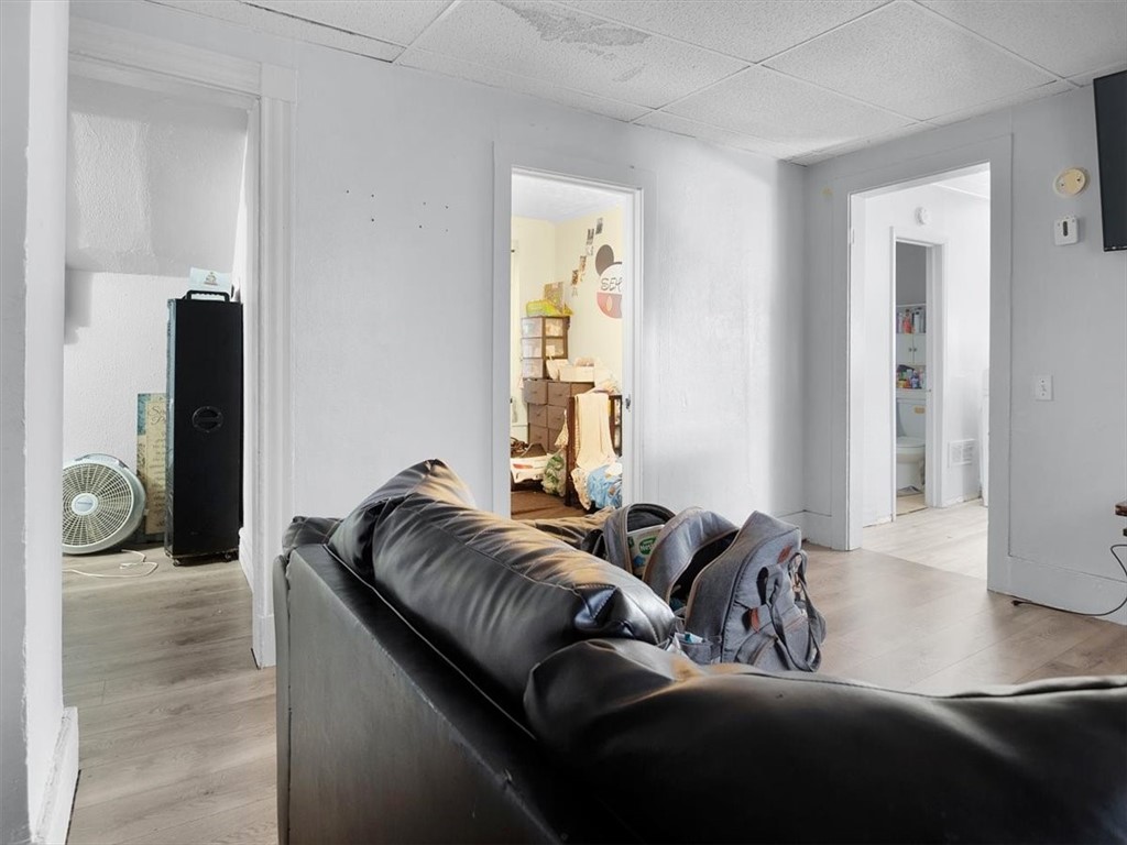 381 Parsells Avenue Rochester, NY 14609 - Photo 11 of 33