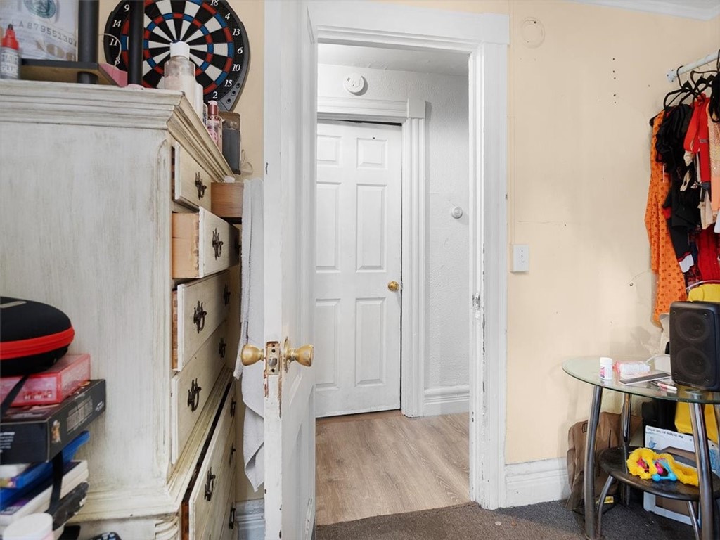 381 Parsells Avenue Rochester, NY 14609 - Photo 31 of 33