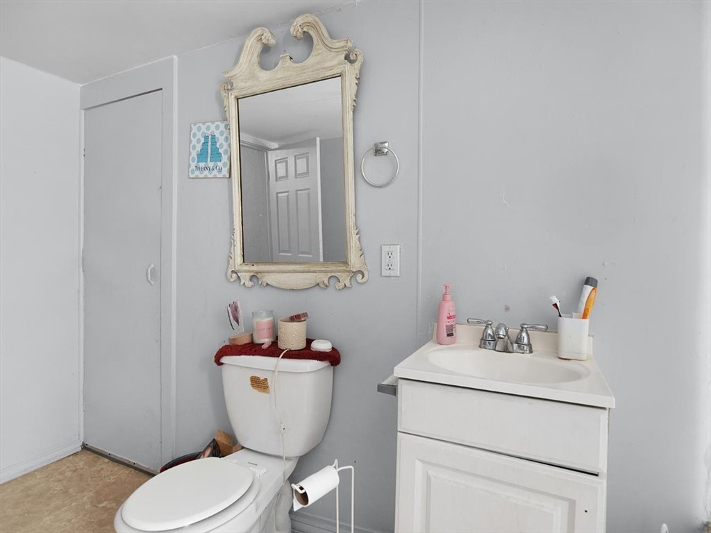 381 Parsells Avenue Rochester, NY 14609 - Photo 32 of 33