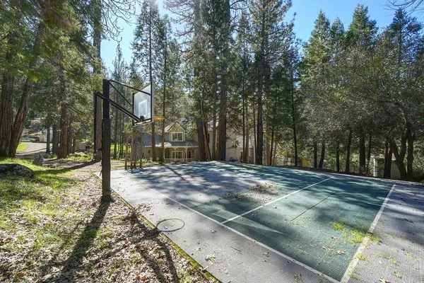 $1,400,000 | 7010 Flat Creek Drive, Somerset, CA 95684