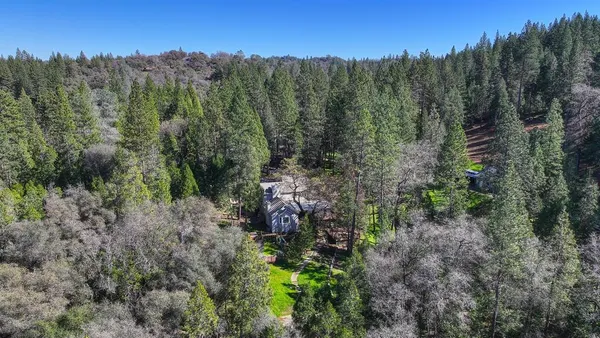 $1,400,000 | 7010 Flat Creek Drive, Somerset, CA 95684