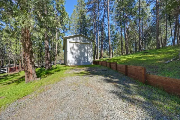 $1,400,000 | 7010 Flat Creek Drive, Somerset, CA 95684