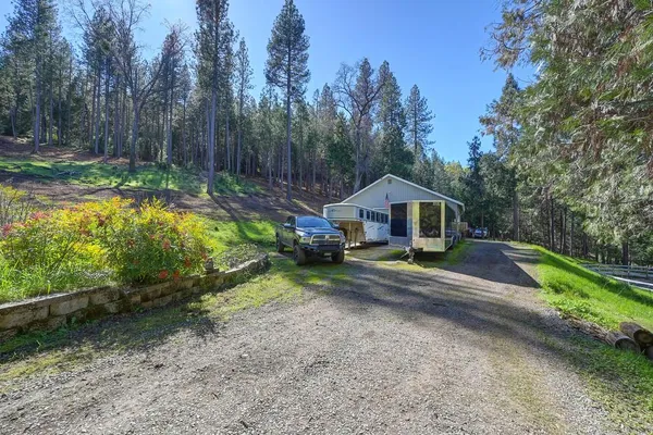 $1,400,000 | 7010 Flat Creek Drive, Somerset, CA 95684