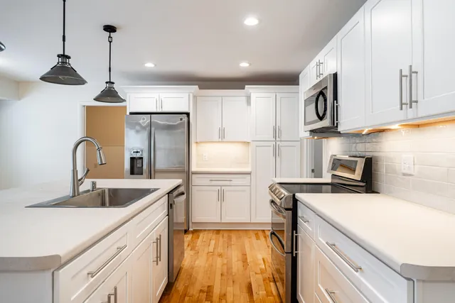 $2,400 | 6604 West Glenbrook Road, Brown Deer, WI 53223