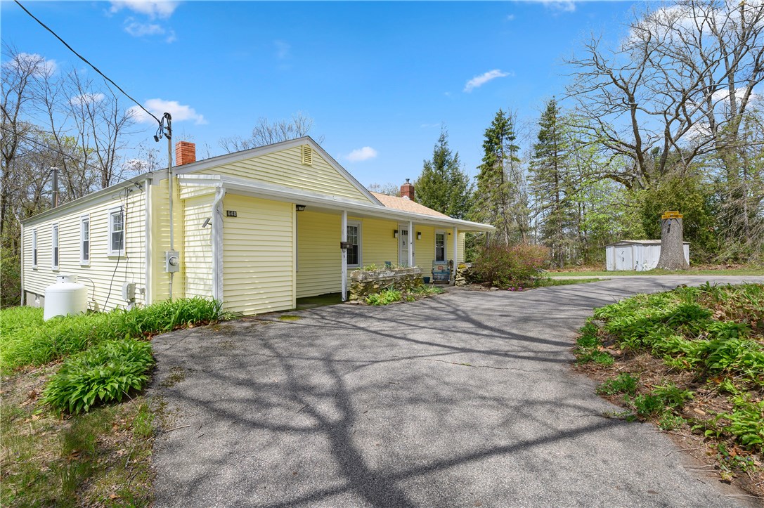 648 Prospect Street Woonsocket, RI 02895 - Photo 2 of 27