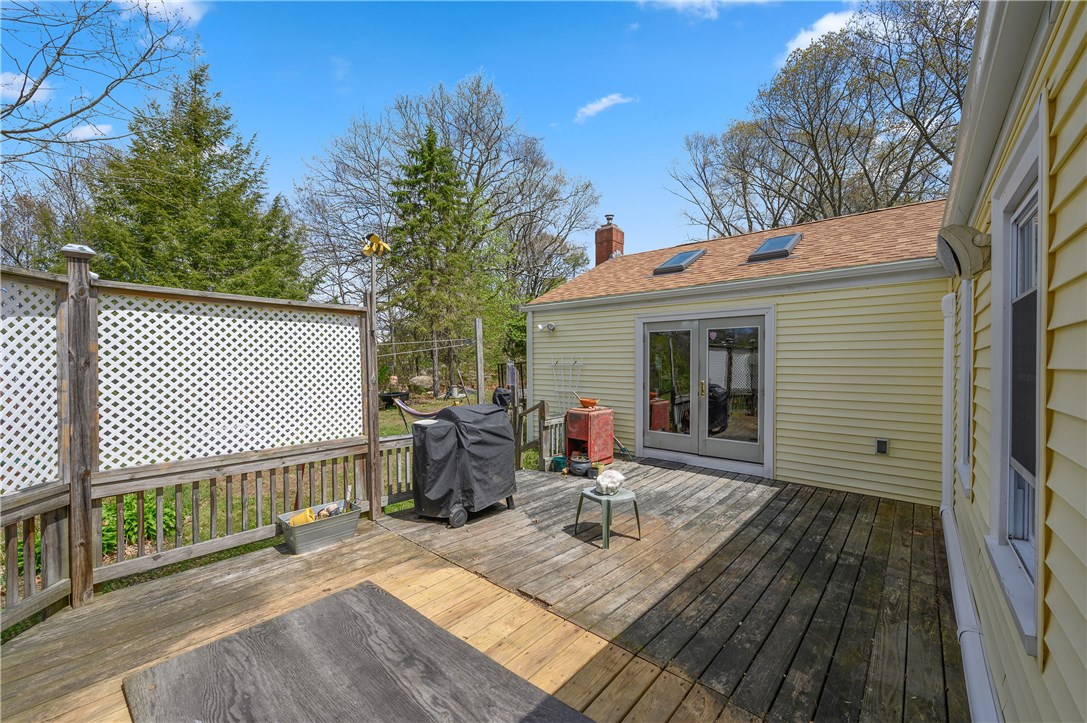 648 Prospect Street Woonsocket, RI 02895 - Photo 23 of 27