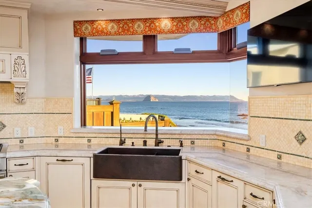 a view of lobby with furniture