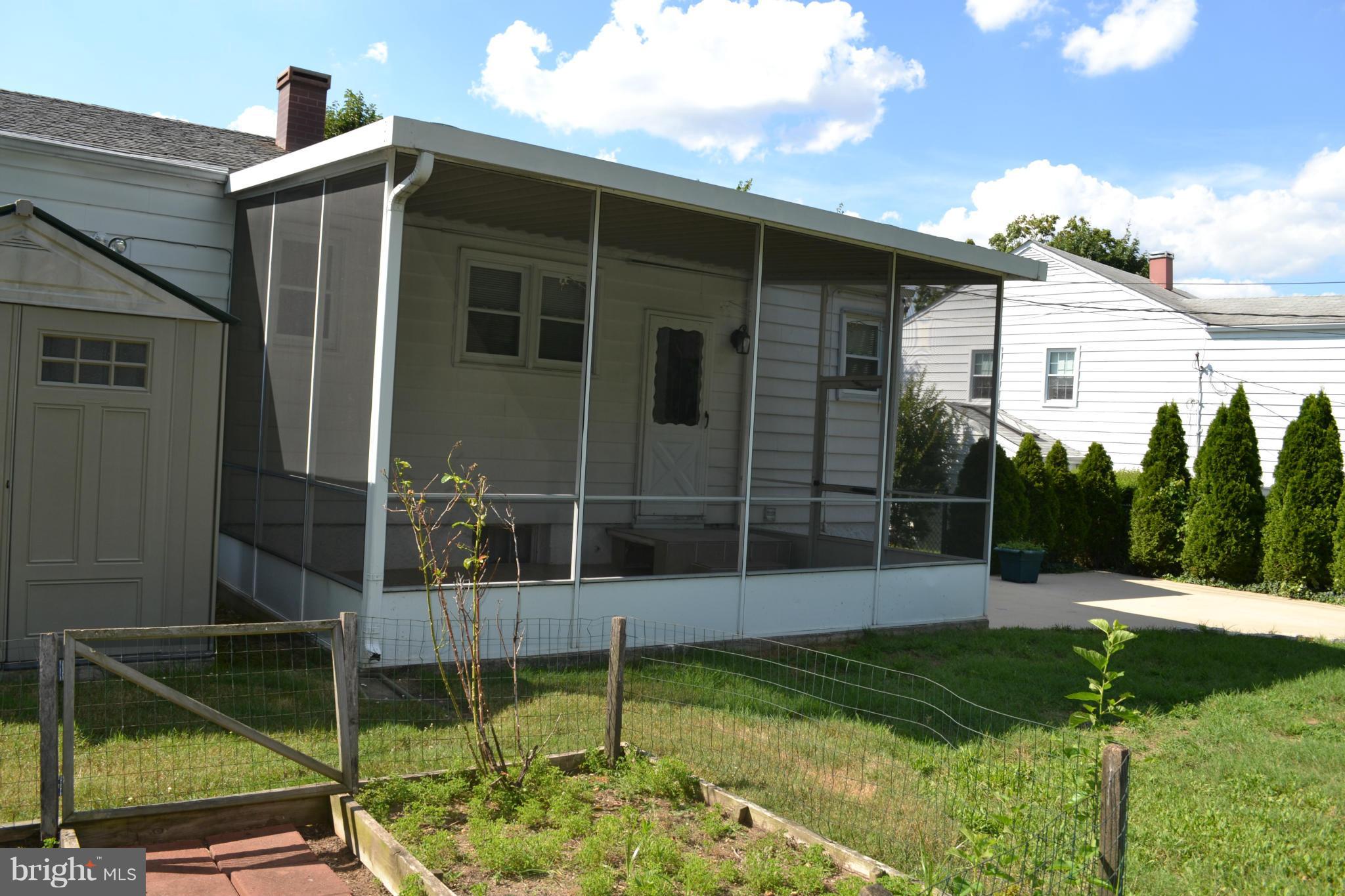 421 Madingley Road Linthicum, MD 21090 - Photo 3 of 11 Exterior (General)
