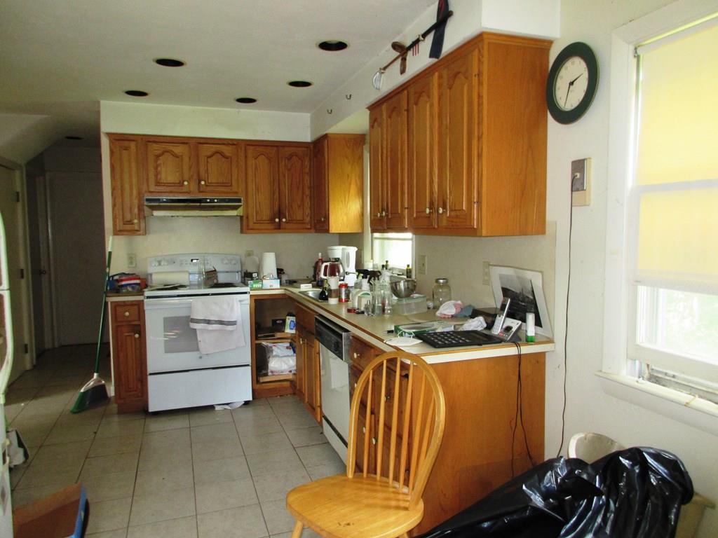 65 Fernbrook Road Northborough, MA 01532 - Photo 11 of 20 Gallery Image 11