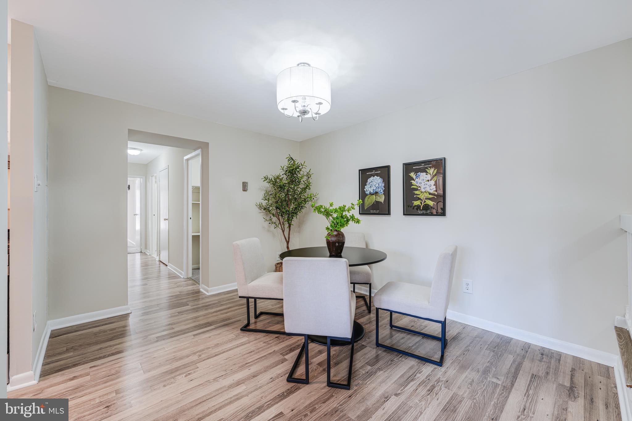 11252 Chestnut Grove Square Reston, VA 20190 - Photo 16 of 31