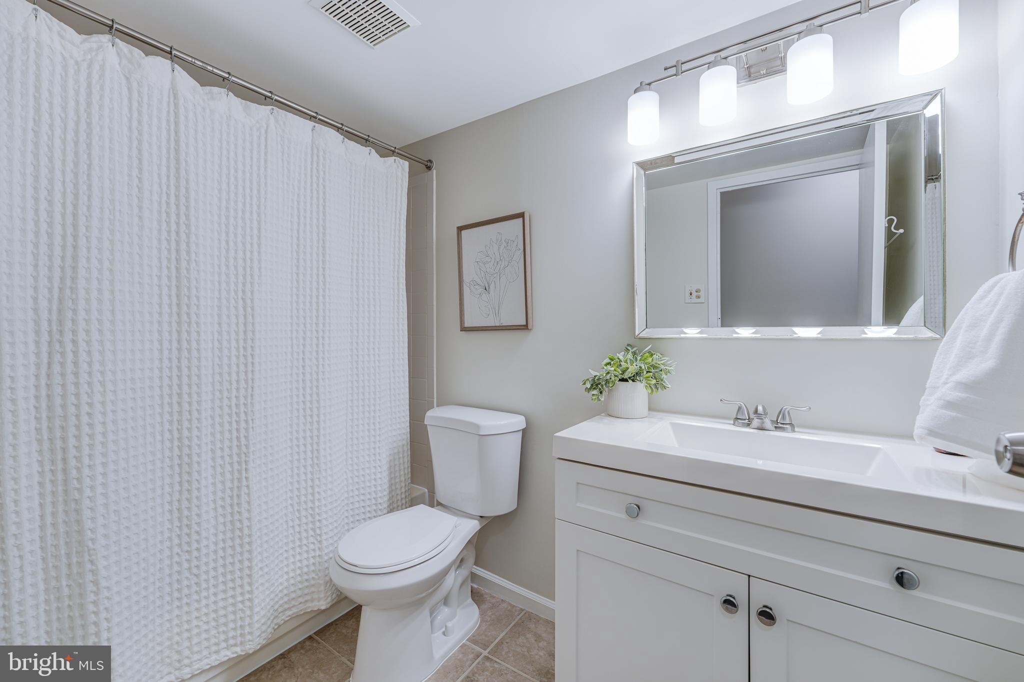 11252 Chestnut Grove Square Reston, VA 20190 - Photo 21 of 31