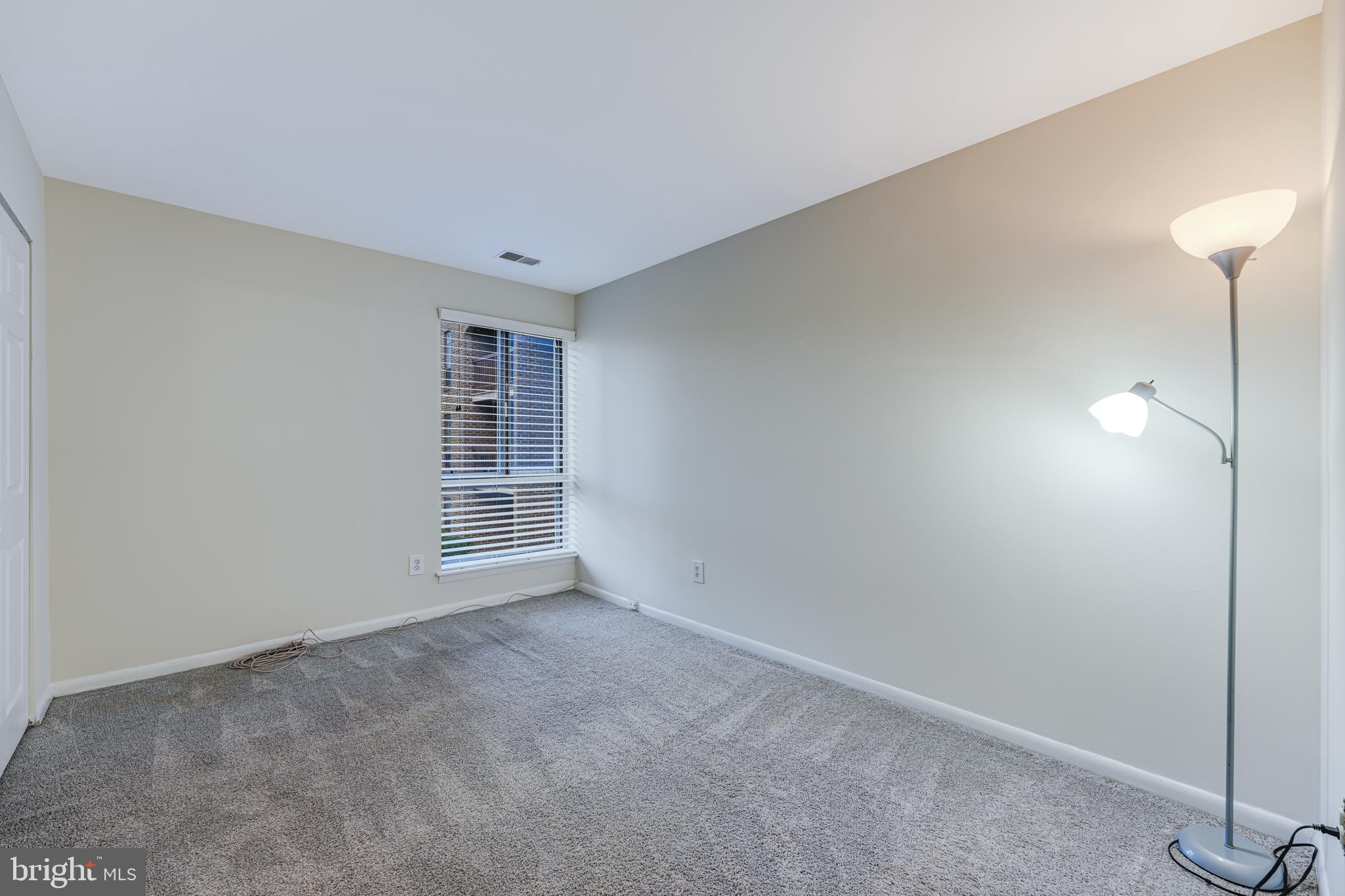 11252 Chestnut Grove Square Reston, VA 20190 - Photo 23 of 31