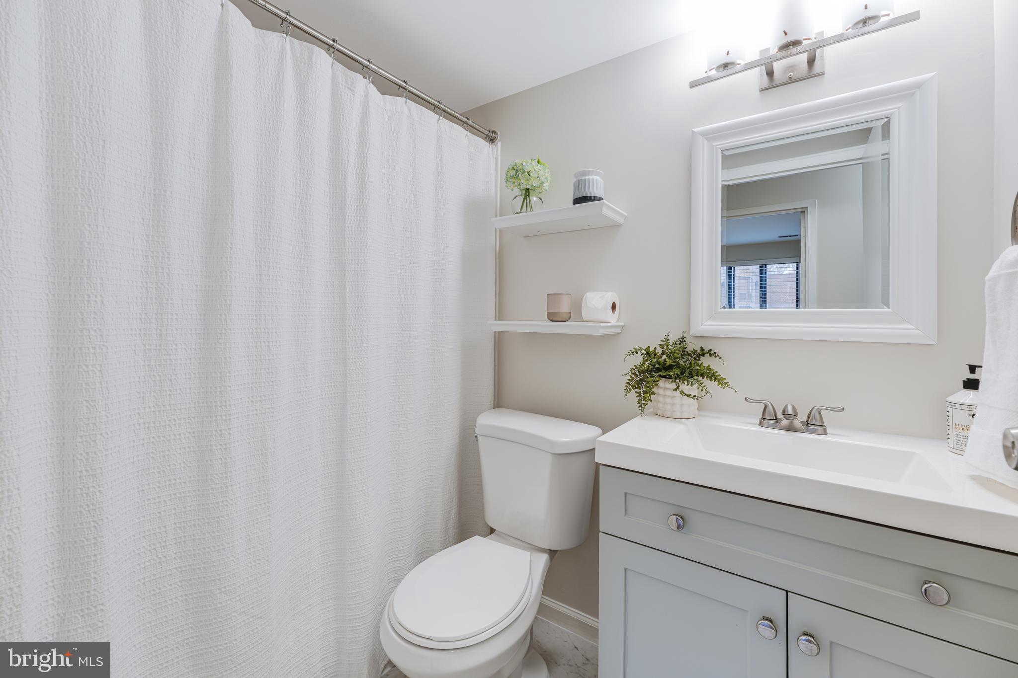 11252 Chestnut Grove Square Reston, VA 20190 - Photo 27 of 31