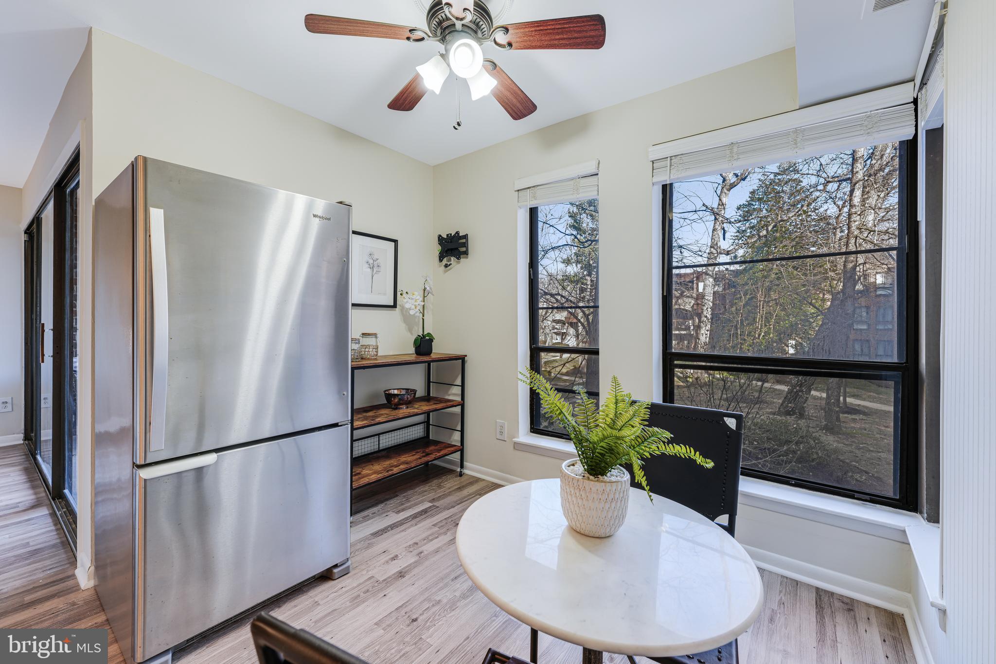 11252 Chestnut Grove Square Reston, VA 20190 - Photo 9 of 31