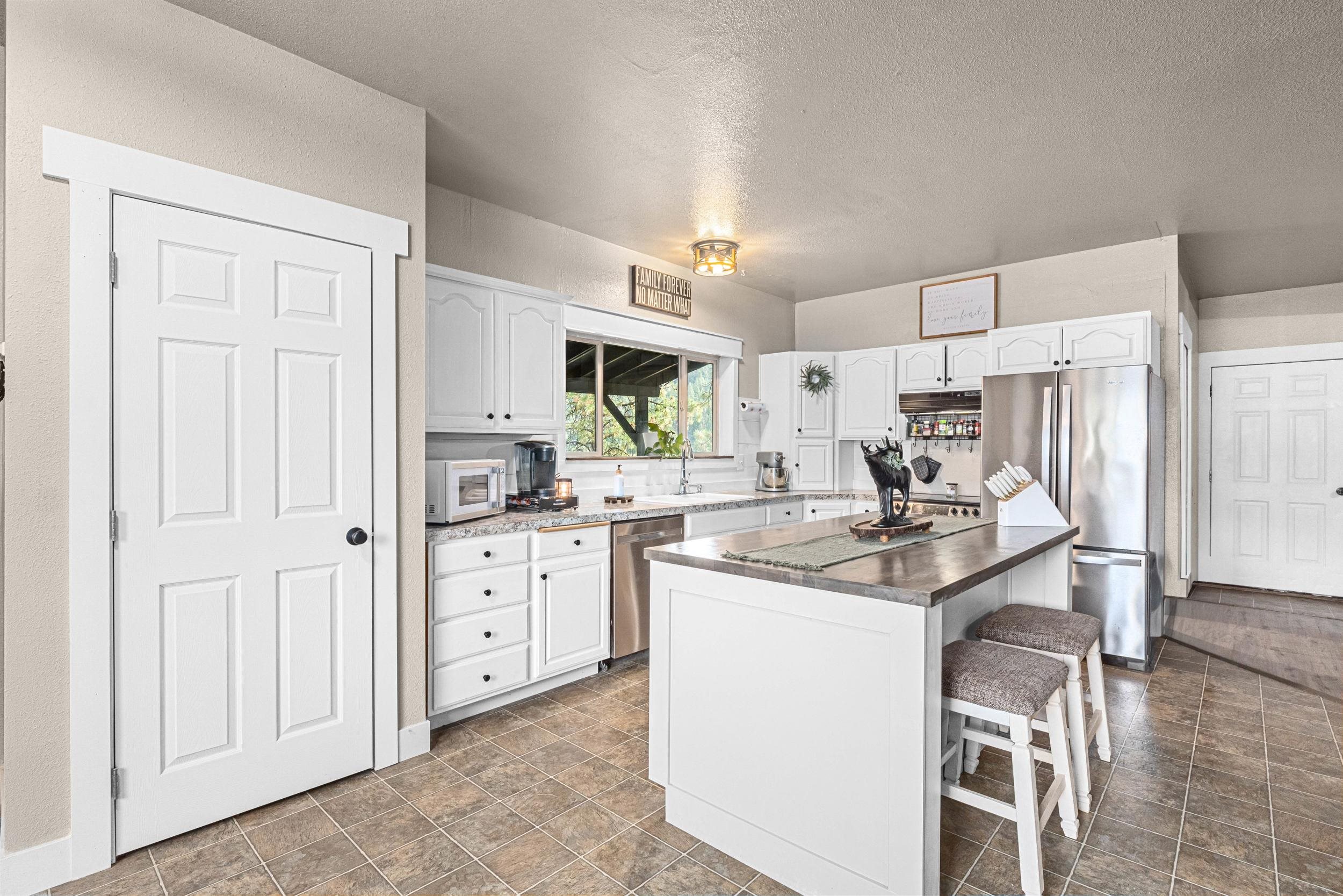 943 Mission Lake Road Kettle Falls, WA 99141 - Photo 19 of 43 Gallery Image 19