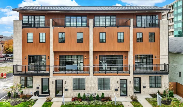 $804,500 | 527 East North Street, Indianapolis, IN 46204