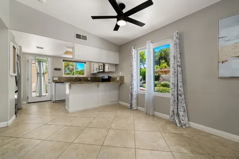 $320,000 | 386 Tava Lane, Palm Desert, CA 92211