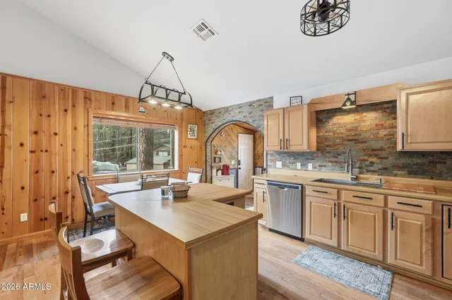 $450,000 | 5094 James Circle, Pine, AZ 85544