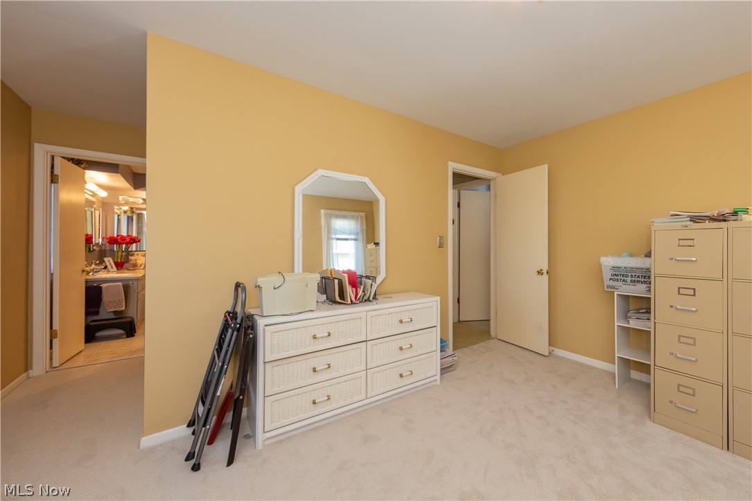 24905 Hazelmere Road Beachwood, OH 44122 - Photo 25 of 29