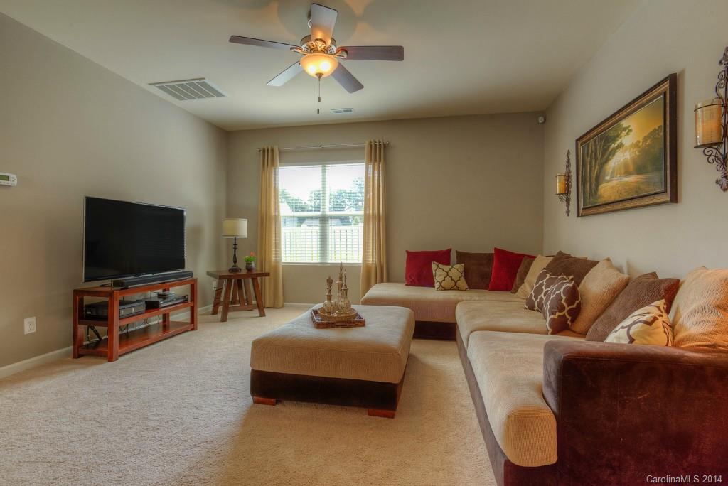 10007 Bristley Road Charlotte, NC 28227 - Photo 4 of 17