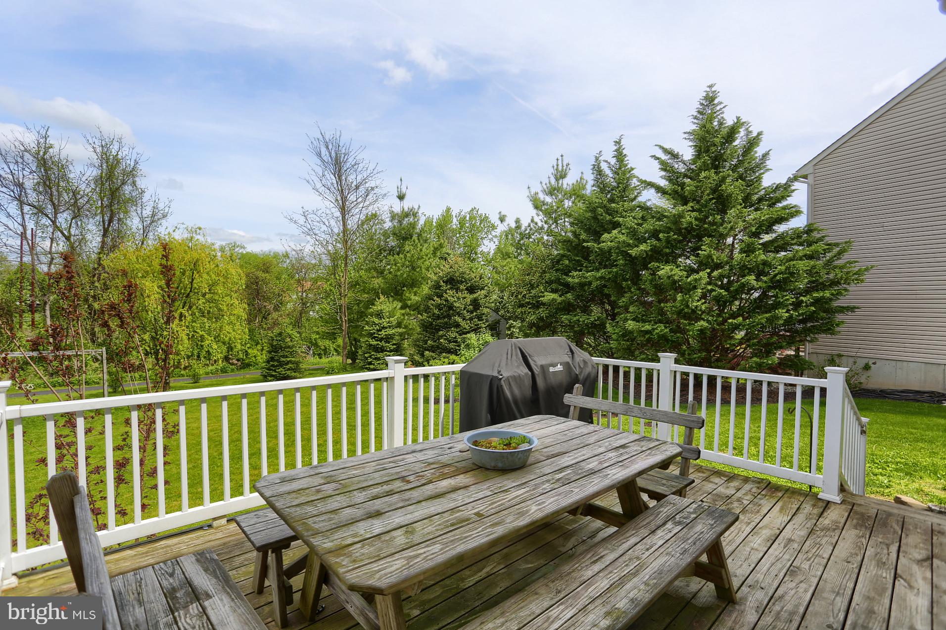 23 Pacific Avenue Reading, PA 19608 - Photo 36 of 38 a view of a wooden deck with a bench