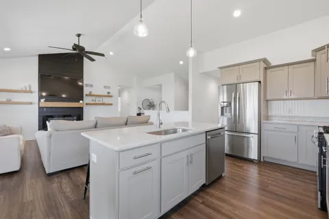 $495,000 | 660 Westfield Avenue, Evansville, WI 53536