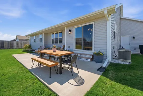 $495,000 | 660 Westfield Avenue, Evansville, WI 53536