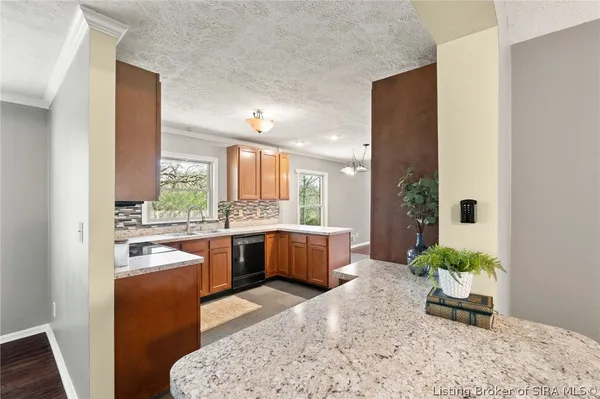 $315,000 | 1103 Carriage Lane, New Albany, IN 47150