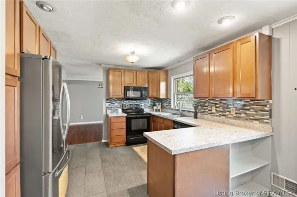 $315,000 | 1103 Carriage Lane, New Albany, IN 47150