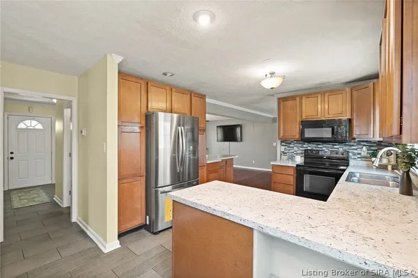 $315,000 | 1103 Carriage Lane, New Albany, IN 47150