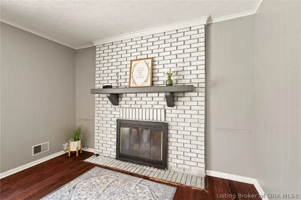 $315,000 | 1103 Carriage Lane, New Albany, IN 47150