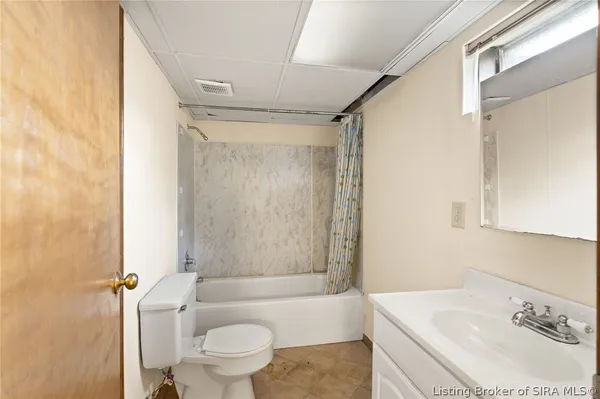 $315,000 | 1103 Carriage Lane, New Albany, IN 47150