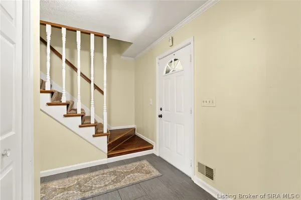 $315,000 | 1103 Carriage Lane, New Albany, IN 47150