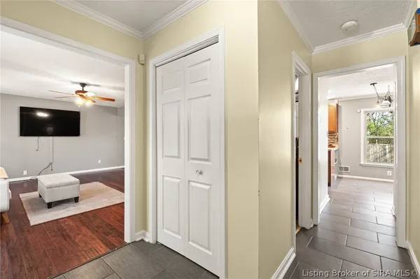 $315,000 | 1103 Carriage Lane, New Albany, IN 47150