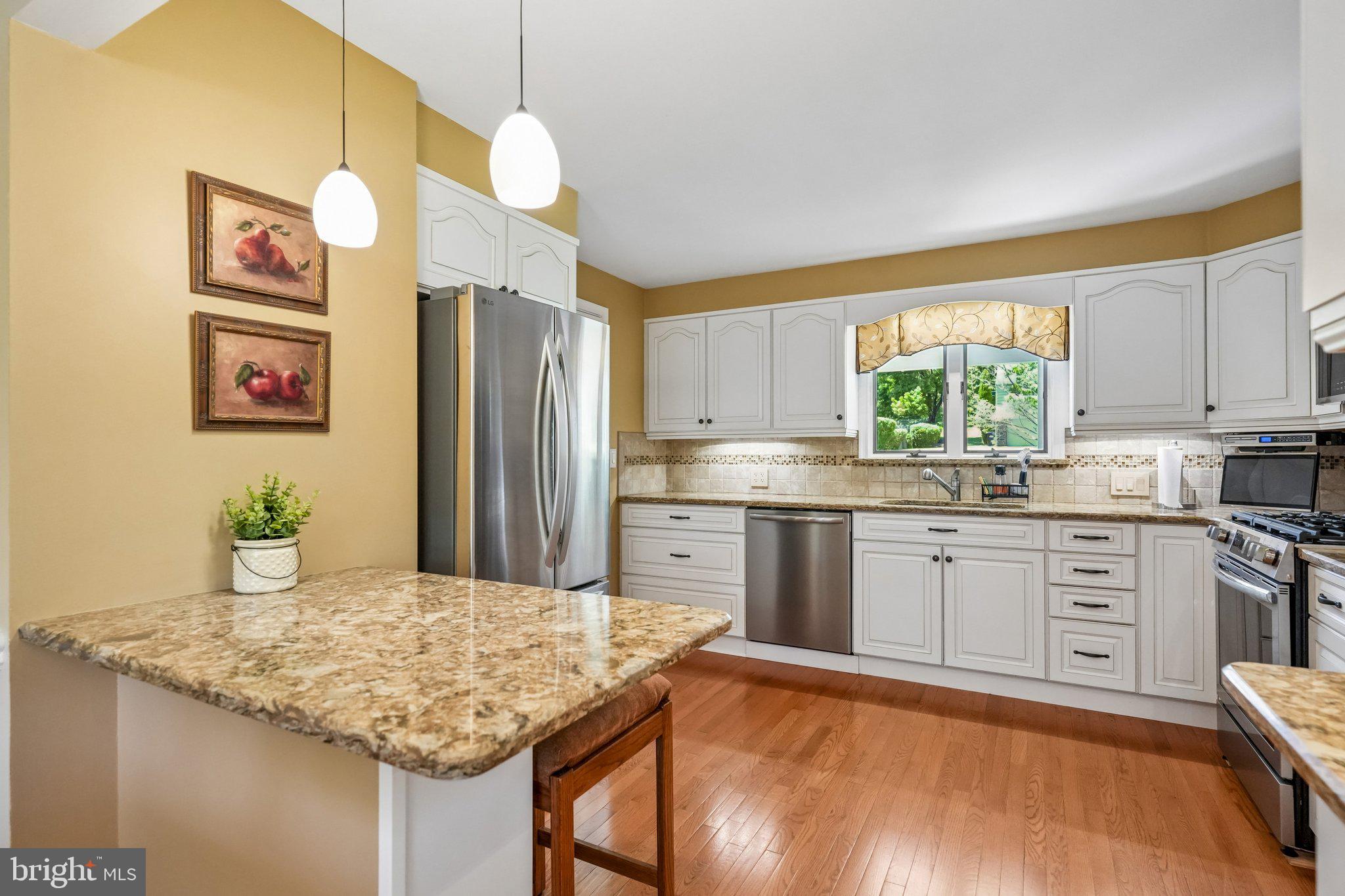 209 Upper Valley Road North Wales, PA 19454 - Photo 10 of 35 Bright and inviting modern kitchen.