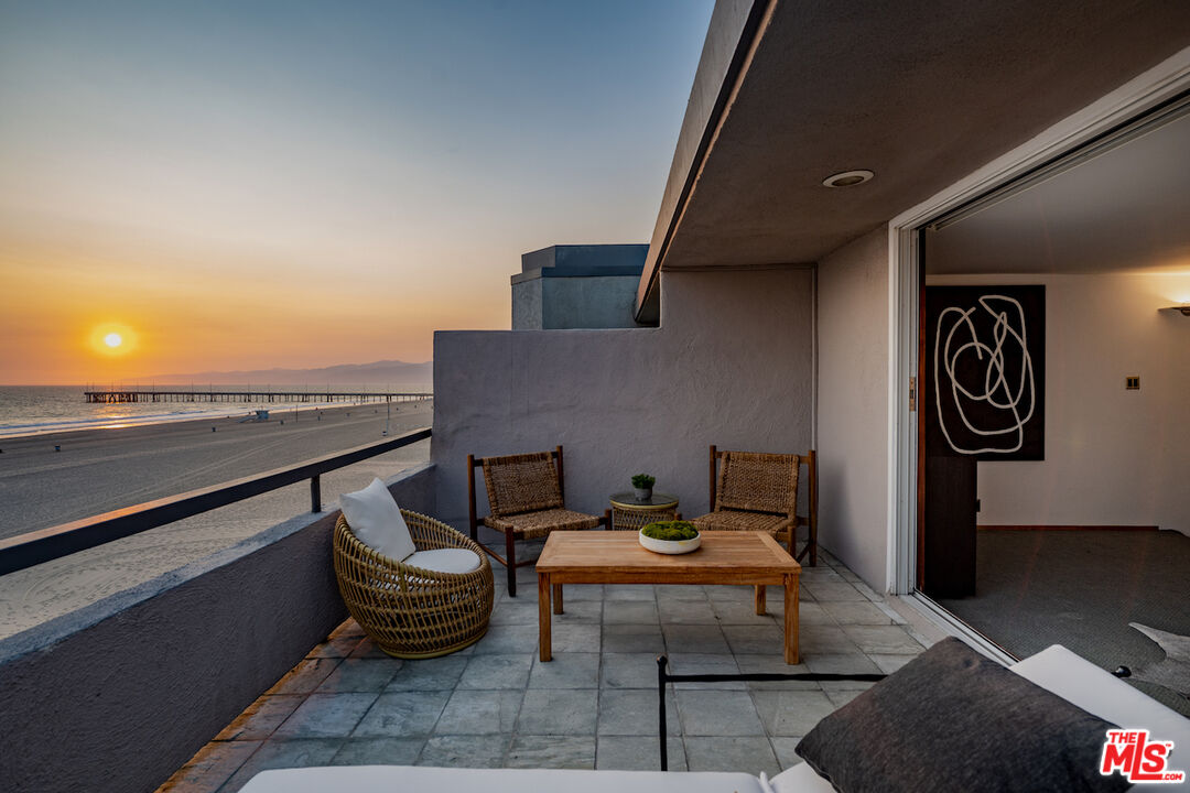 6 Fleet Street, Unit 304 Marina del Rey, CA 90292 - Photo 19 of 30