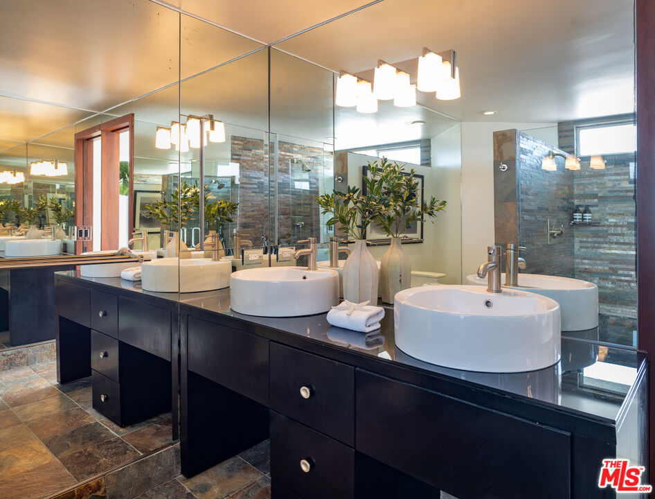 6 Fleet Street, Unit 304 Marina del Rey, CA 90292 - Photo 22 of 30