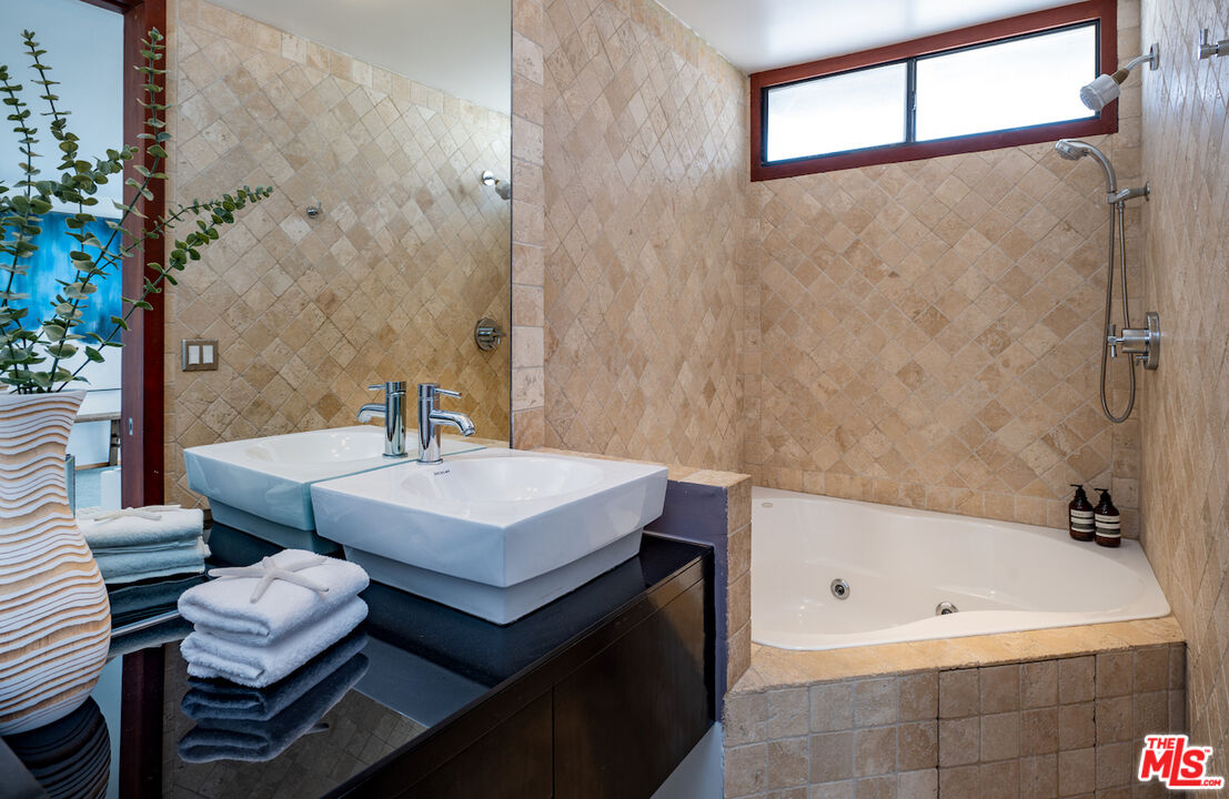 6 Fleet Street, Unit 304 Marina del Rey, CA 90292 - Photo 28 of 30