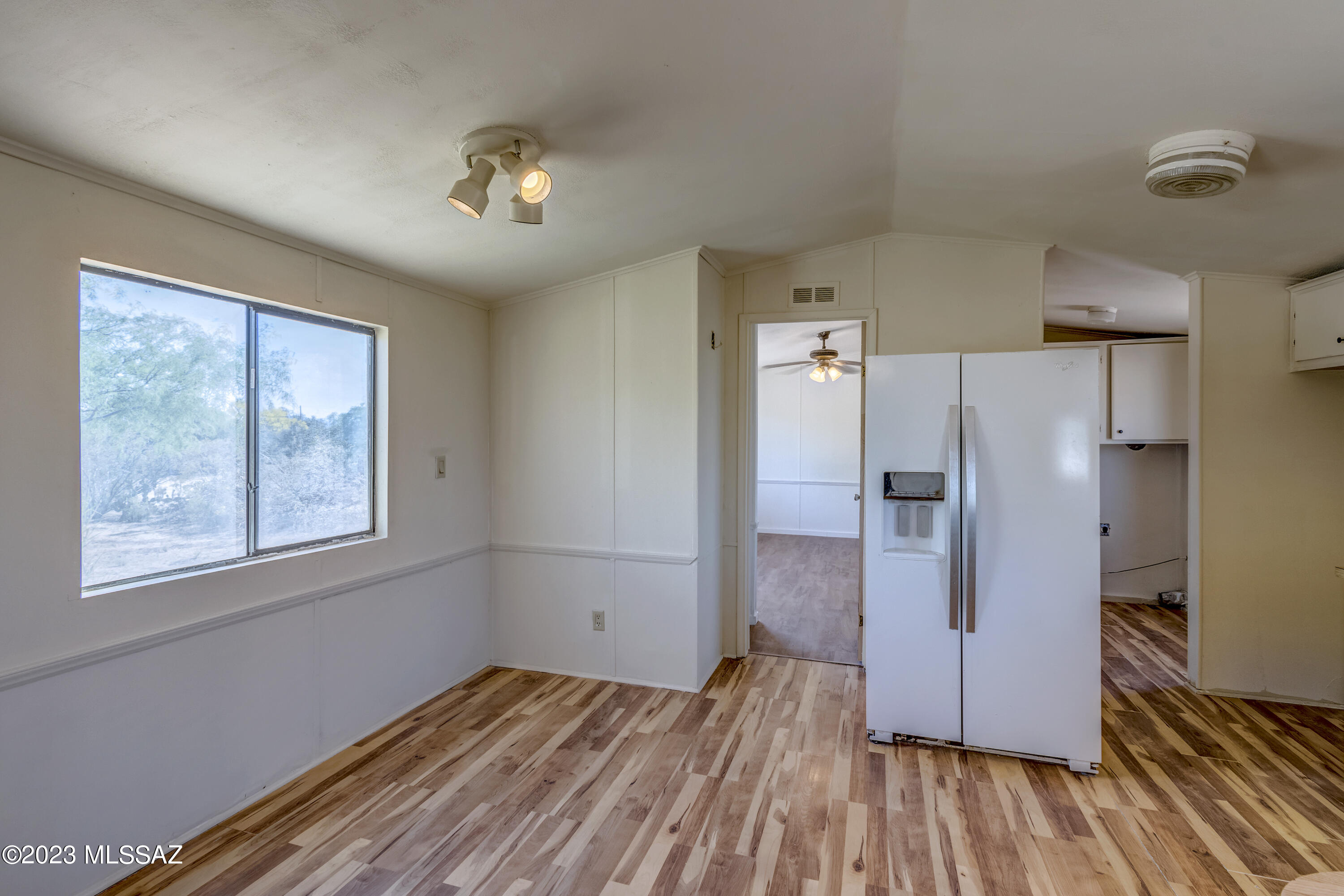 12190 West Camper Road Tucson, AZ 85743 - Photo 9 of 27