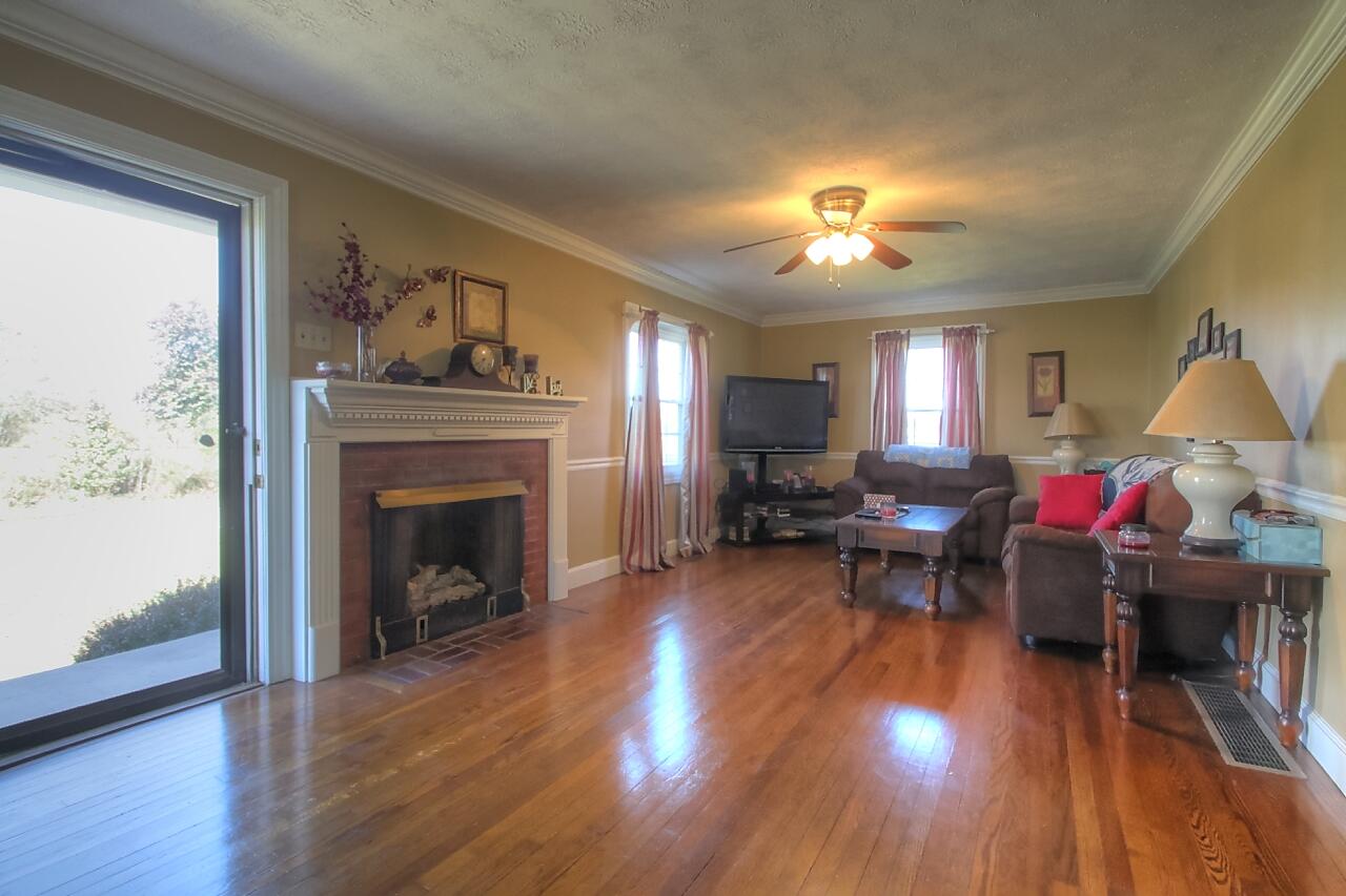 2320 Lily Road London, KY 40744 - Photo 54 of 80 139640EF-9B19-4781-9E53-5B0E0F6411AB