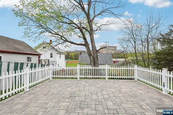 $599,900 | 365 Highland Street, Englewood, NJ 07631