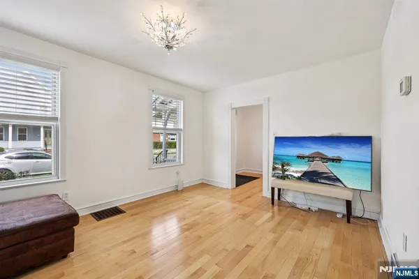 $599,900 | 365 Highland Street, Englewood, NJ 07631
