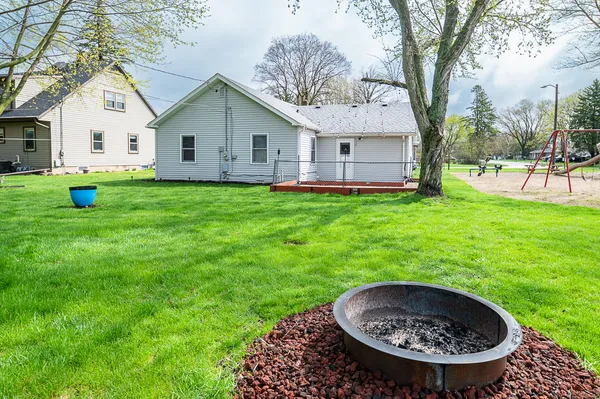 $1,845 | 9030 359th Avenue, Randall, WI 53181